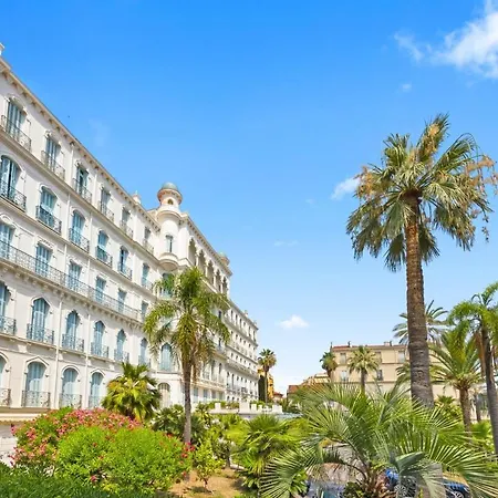 Lumineux 4pax Dans Batiment Historique *