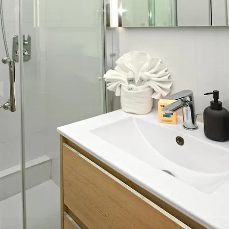 Lumineux 4pax Dans Batiment Historique * 芒通