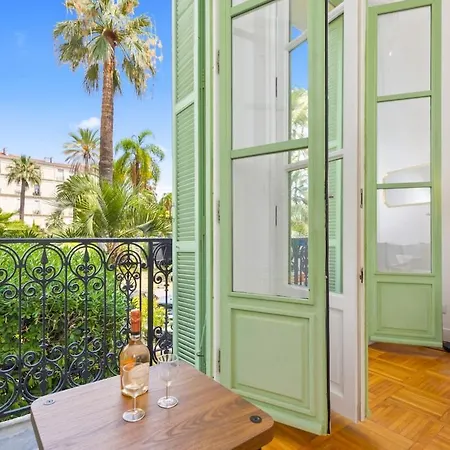 Lumineux 4pax Dans Batiment Historique Lejlighed Menton
