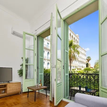 Lumineux 4pax Dans Batiment Historique
